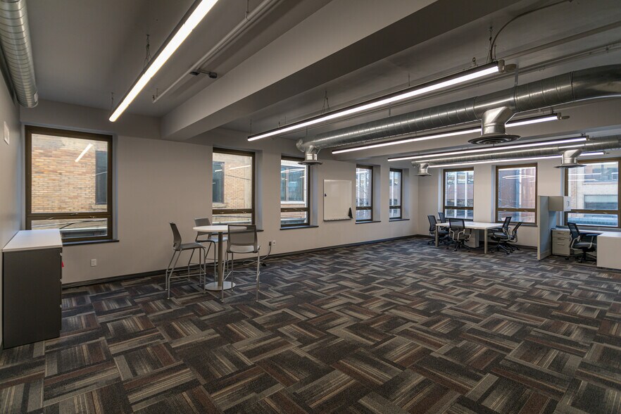 More Photos Of 21 3rd St N, Great Falls Loft Creative Space For Lease