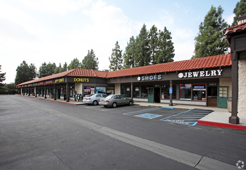 More Photos Of 14001-14005 Ramona Blvd, Baldwin Park Storefront For Lease