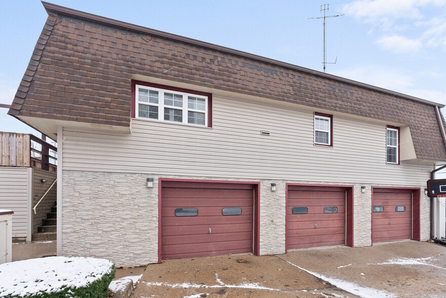 More Photos Of 621 N Halleck St, Demotte Religious Facility For Sale