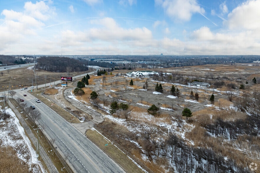 More Photos Of 3951-3971 Joslyn Rd, Auburn Hills Land For Sale