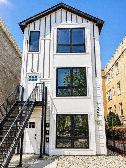 Primary Photo Of 2655 W 21st St, Chicago Apartments For Sale