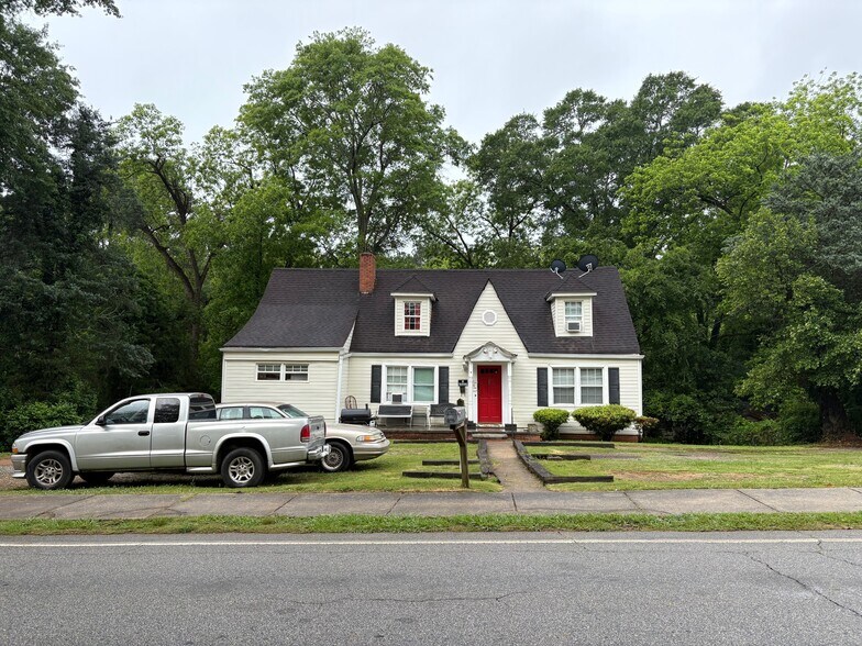 Primary Photo Of 711 W Main St, Thomaston Multifamily For Sale