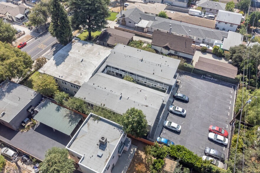 More Photos Of 1559 N Hill Ave, Pasadena Apartments For Sale