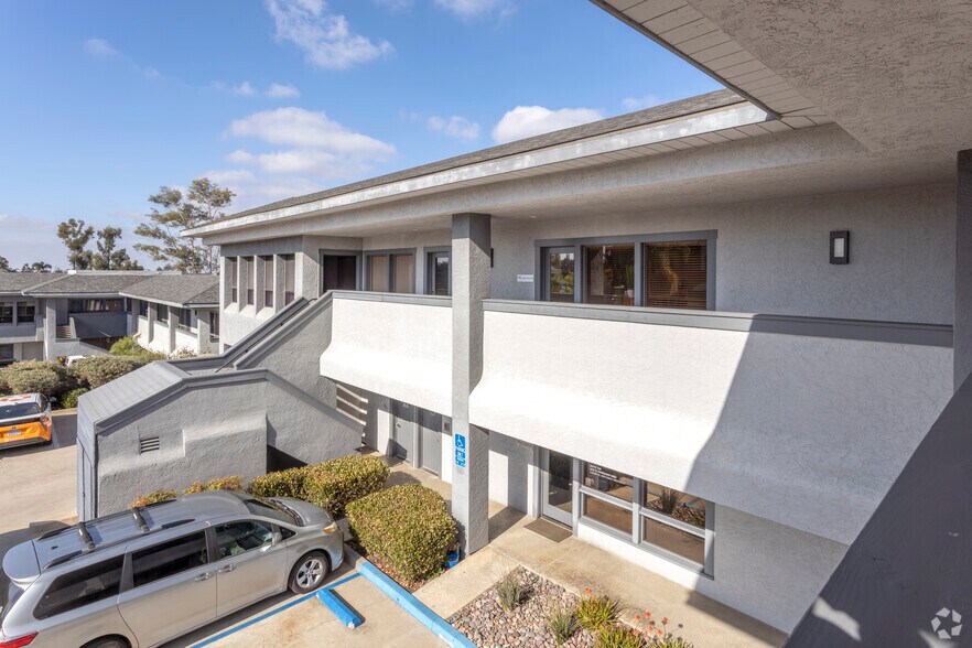 More Photos Of 9606-9636 Tierra Grande, San Diego Unknown For Lease