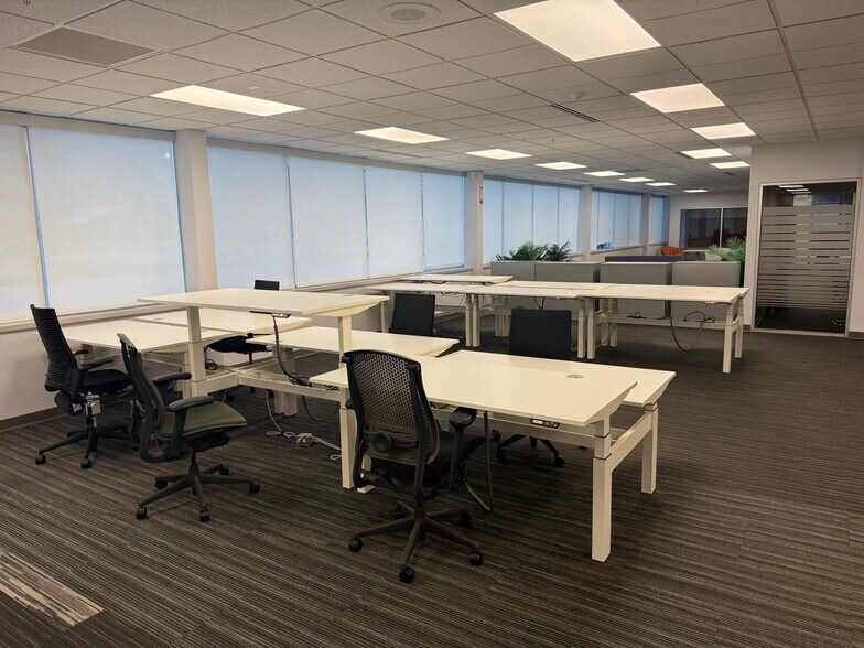 More Photos Of 4147 Eastern Ave SE, Wyoming Office For Lease