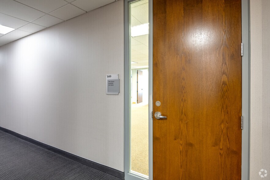Photo of 8th Floor Ste 849 (Tower 1)