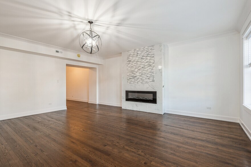 More Photos Of 1535 W Estes Ave, Chicago Multifamily For Sale