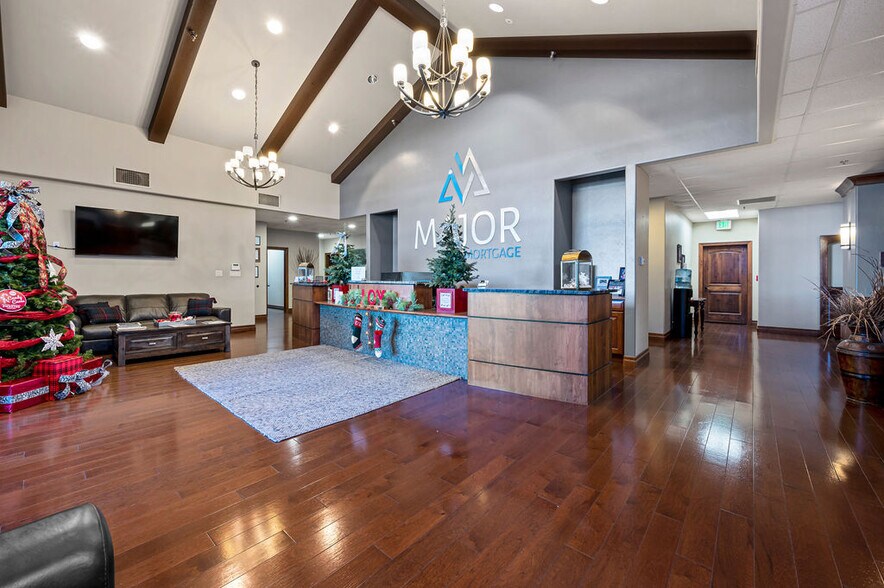 More Photos Of 2474 Patterson Rd, Grand Junction Office For Sale