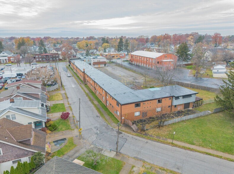 More Photos Of 4755 Pearl Rd, Cleveland Hotel For Sale