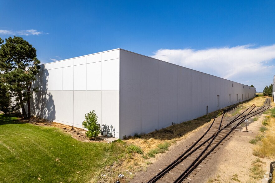 More Photos Of 11440 E 56th Ave, Denver Warehouse For Lease