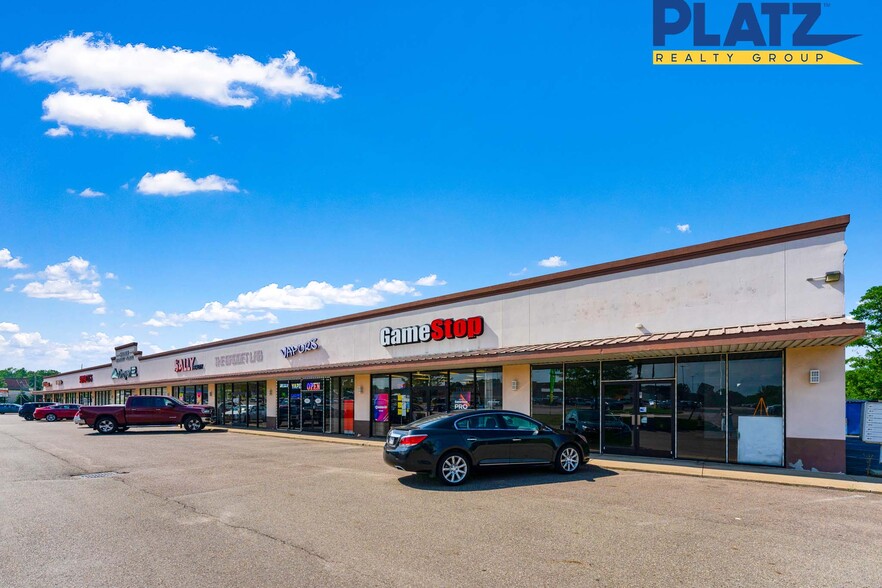 Primary Photo Of 2955 E State St, Salem Restaurant For Lease