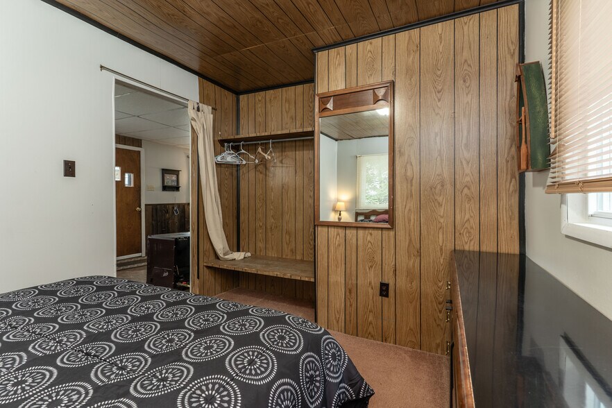 More Photos Of 229 E Lake Emily Rd, Crystal Falls Trailer Camper Park For Sale