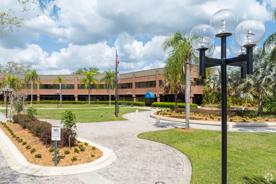 More Photos Of 14497 N Dale Mabry Hwy, Tampa Unknown For Lease