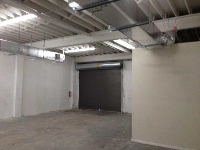 More Photos Of 2921 NW 6th Ave, Miami Warehouse For Lease