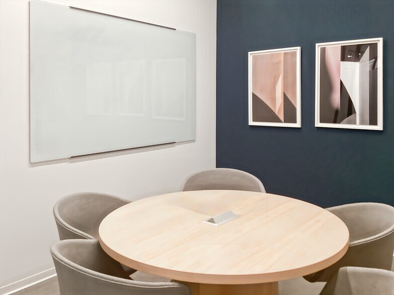 More Photos Of 30- 10 41st Ave, Long Island City Coworking Space