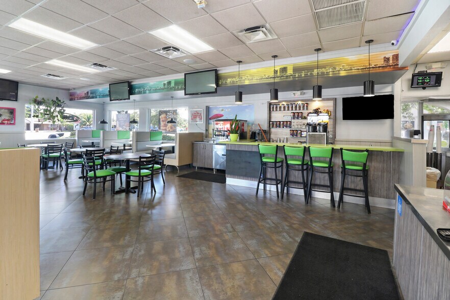 More Photos Of 750 W Sample Rd, Pompano Beach Fast Food For Lease