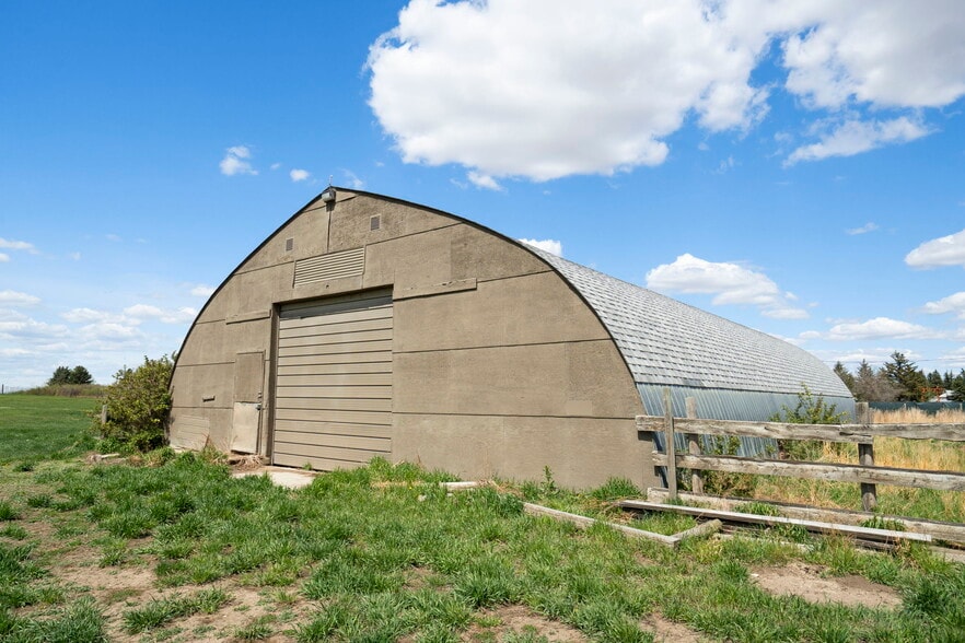 More Photos Of 282063 Twp Rd 224A, Rocky View No 44 Veterinarian Kennel For Sale