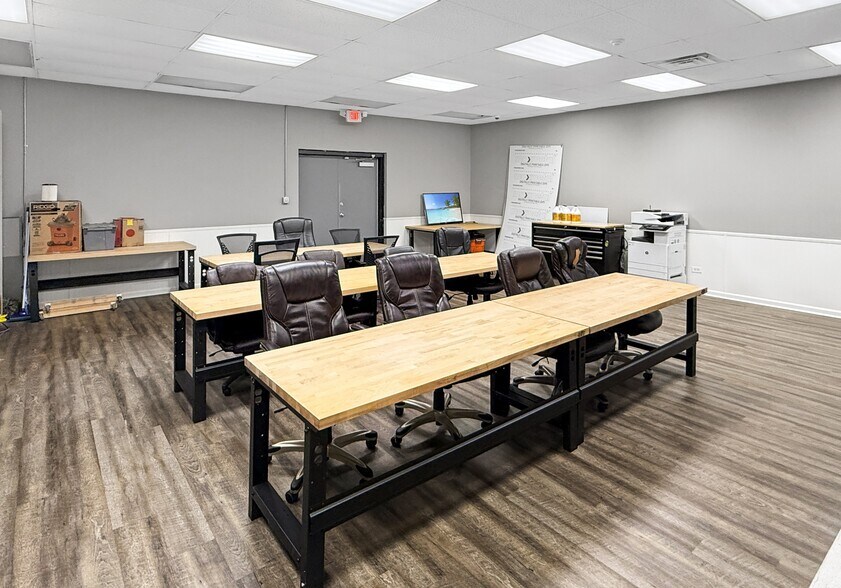 More Photos Of 1901 8th Ave, Tuscaloosa Office For Lease