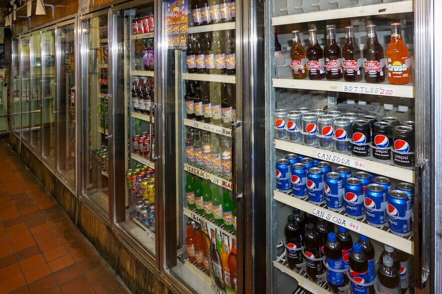 More Photos Of 1413 Martin Springs Dr, Rolla Convenience Store For Lease