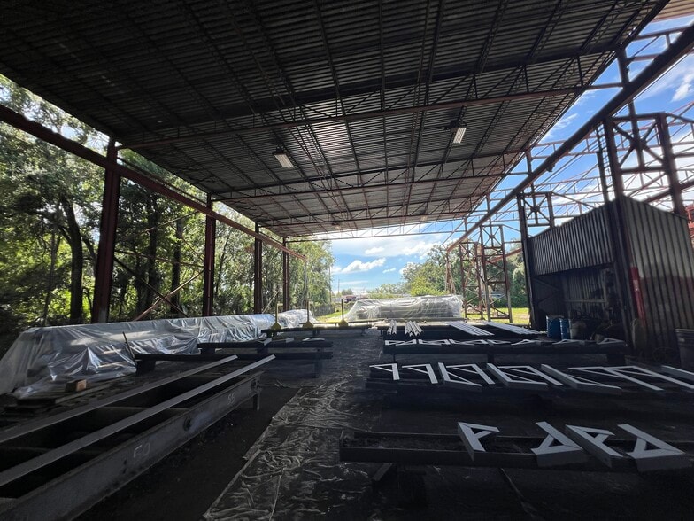 More Photos Of 5101 S 24th Ave, Tampa Manufacturing For Sale