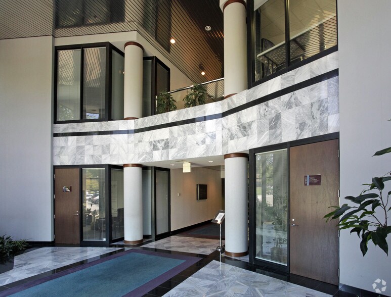 More Photos Of 720 Moorefield Park Dr, Richmond Office For Lease