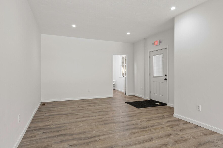 More Photos Of 158 Fairhaven Rd, Worcester Storefront Retail Residential For Sale