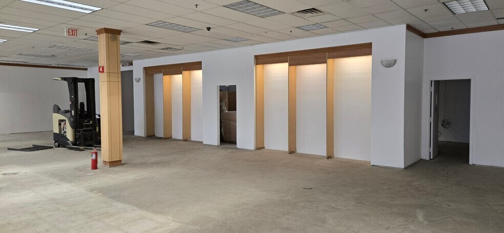 More Photos Of 35252-35340 23 Mile Rd, New Baltimore Freestanding For Lease