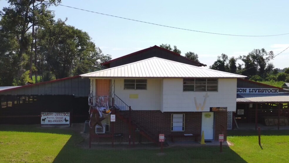 Primary Photo Of 1168 US Highway 441 N, Pearson Industrial For Sale