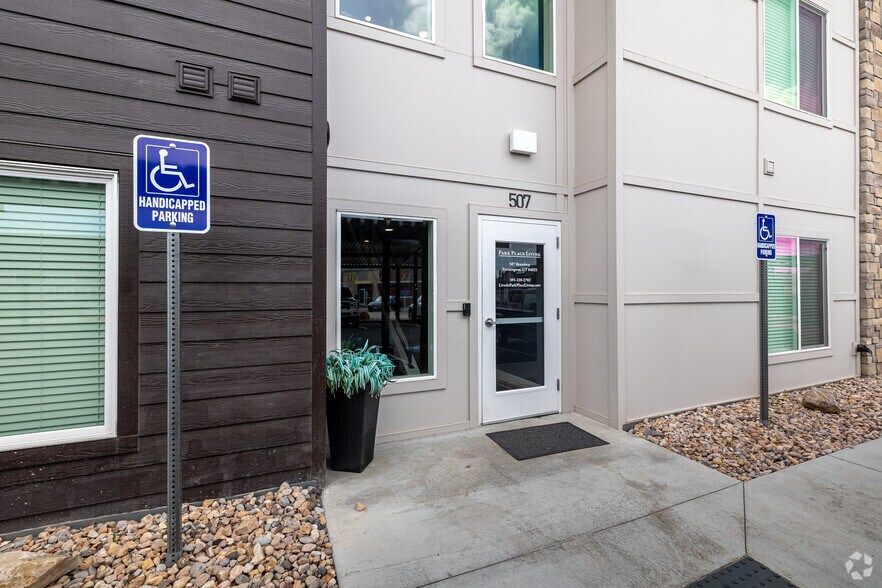 More Photos Of 507 N Broadway, Farmington Multifamily For Sale