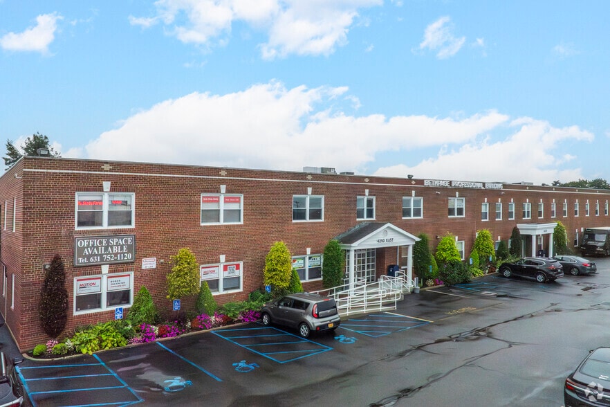 Primary Photo Of 4230-4250 Hempstead Tpke, Bethpage Medical For Lease