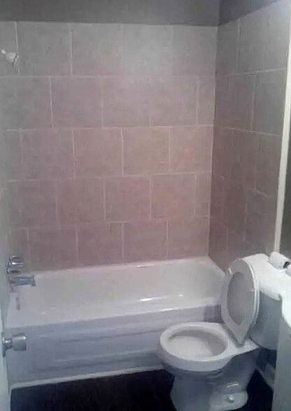 More Photos Of 1321 N 3rd St, Vincennes Apartments For Sale