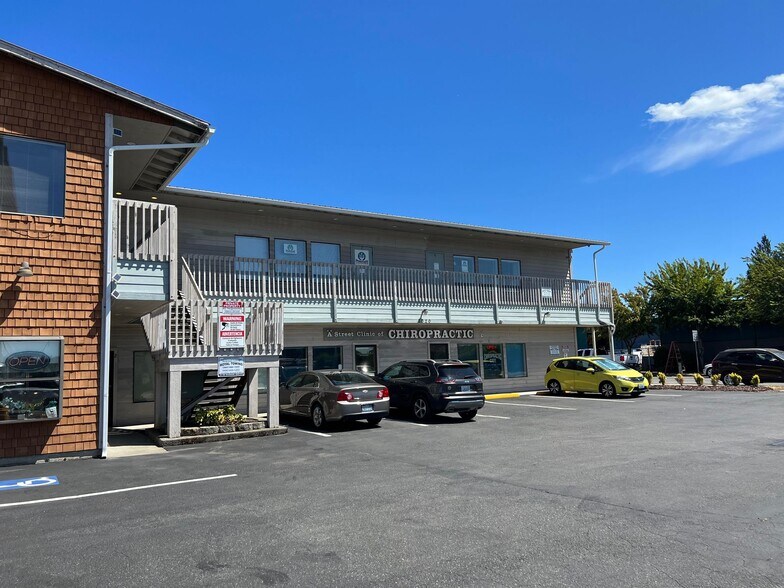 More Photos Of 1020 A St SE, Auburn Storefront Retail Office For Lease