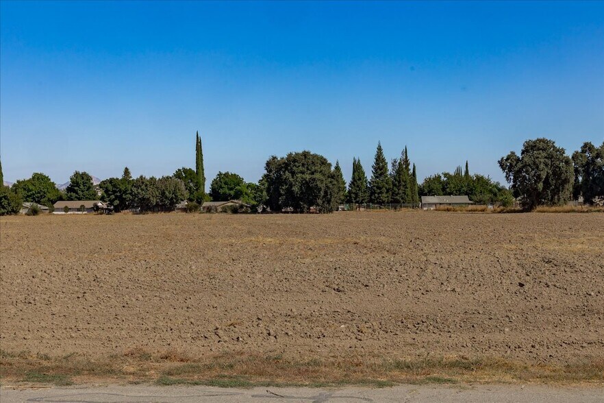 More Photos Of 1425 5th St, Colusa Land For Sale