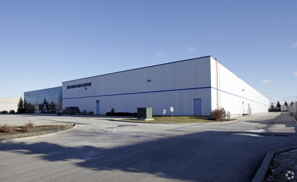 More Photos Of 441 Chrislea Rd, Vaughan Distribution For Sale