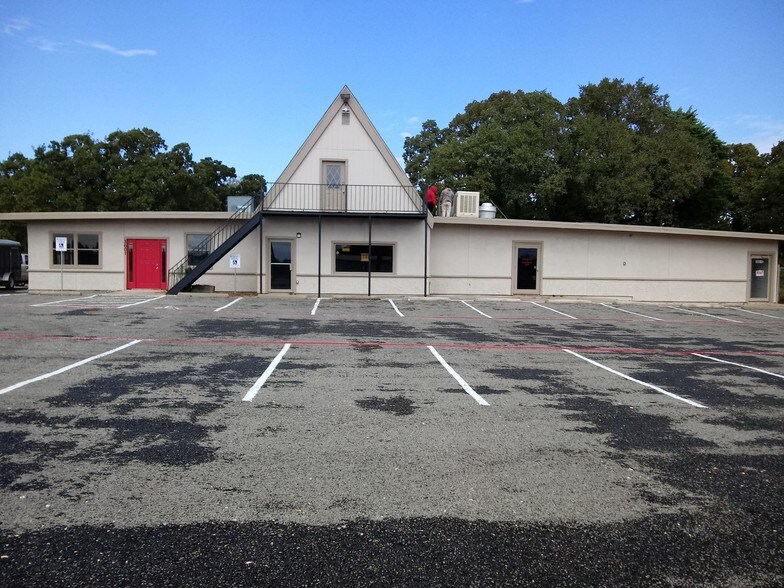 Primary Photo Of 3601 E Hwy 67, Cleburne Restaurant For Lease
