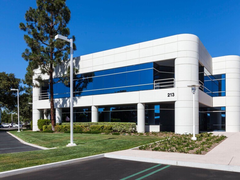 More Photos Of 213 Technology Dr, Irvine Unknown For Lease