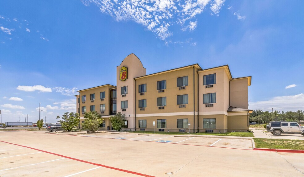 More Photos Of 3432 Interstate 20, Stanton Hotel For Sale