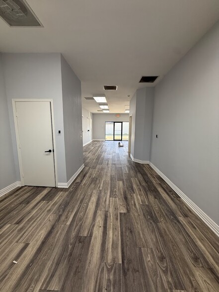 More Photos Of 2300 Matlock Rd, Mansfield Freestanding For Lease