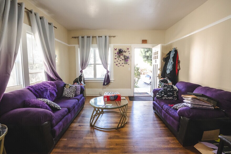 More Photos Of 1089 Stanford Ave, Emeryville Apartments For Sale