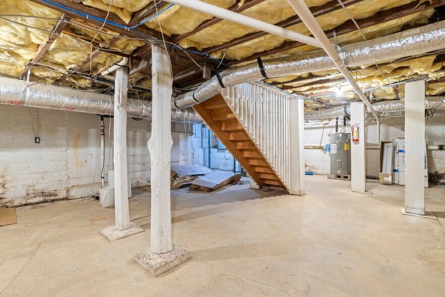 More Photos Of 4105 Hillsboro Cir, Nashville Office For Sale