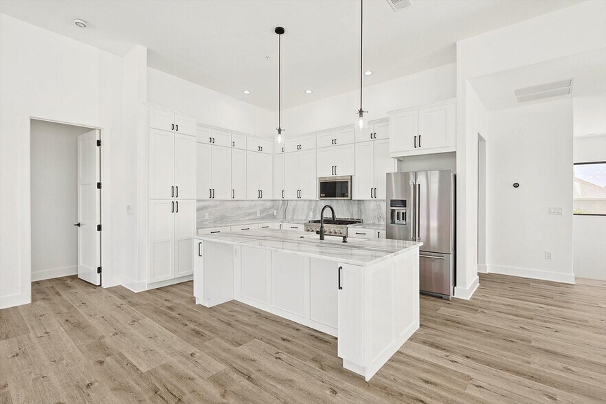 More Photos Of 767 W Main St, Coppell Storefront Retail Office For Sale