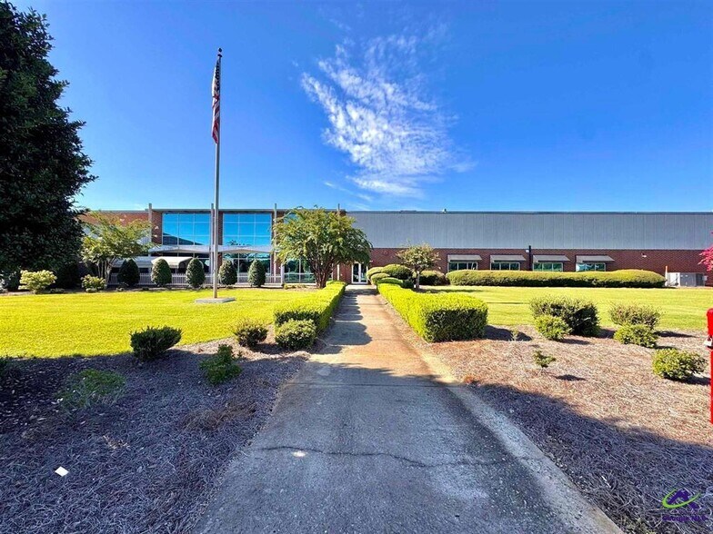 Primary Photo Of 801 Valley Dr, Perry Distribution For Lease