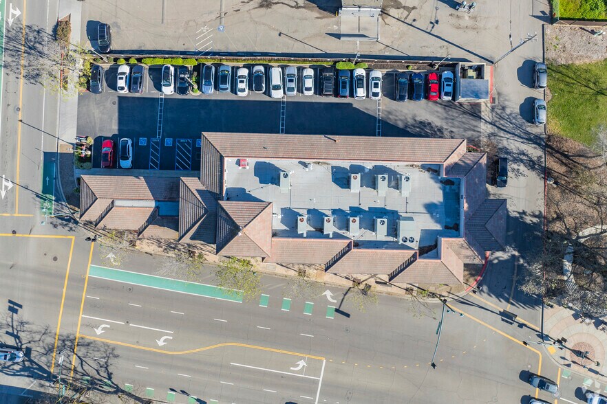 More Photos Of 900 Main St, Pleasanton Office For Lease