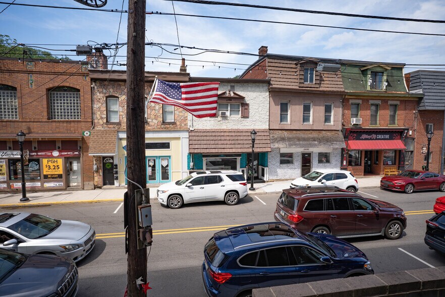 More Photos Of 608 Main St, Pittsburgh Freestanding For Lease