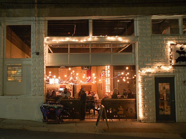 More Photos Of 147 1st Ave E, Hendersonville Light Manufacturing For Lease