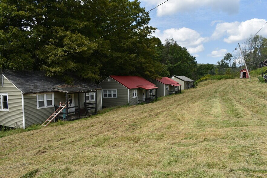 More Photos Of 2276 Old Route 17, Windsor Township Specialty For Sale