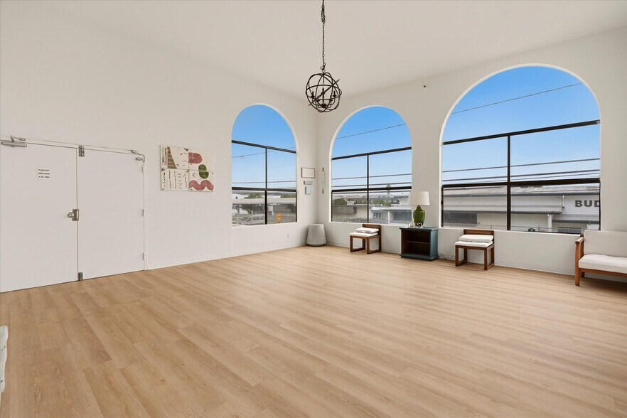 More Photos Of 13801 Yukon Ave, Hawthorne Apartments For Sale