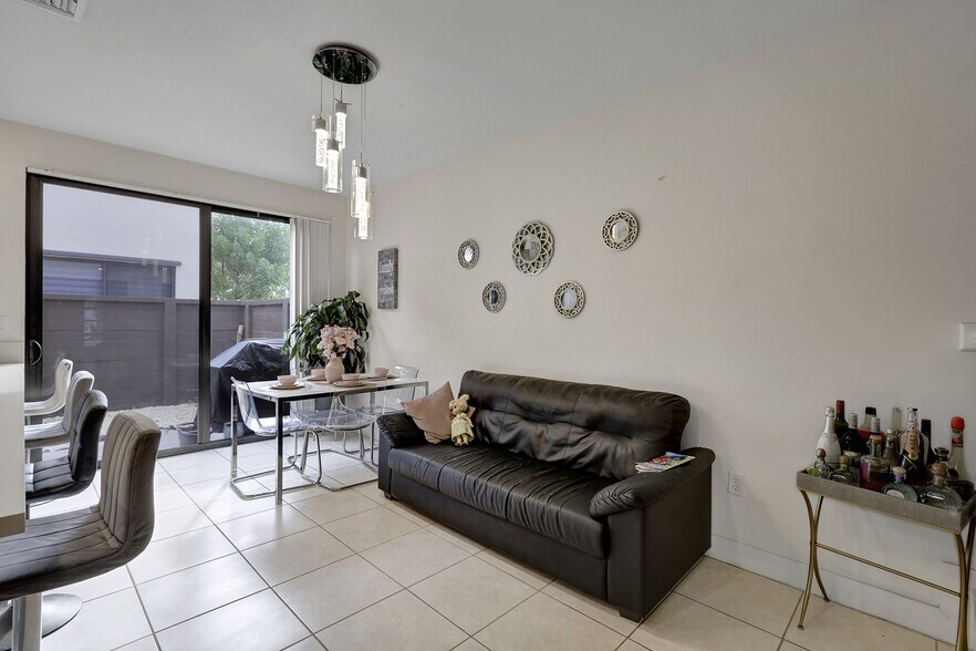 More Photos Of 15809 NW 91st Ct, Miami Lakes Specialty For Sale