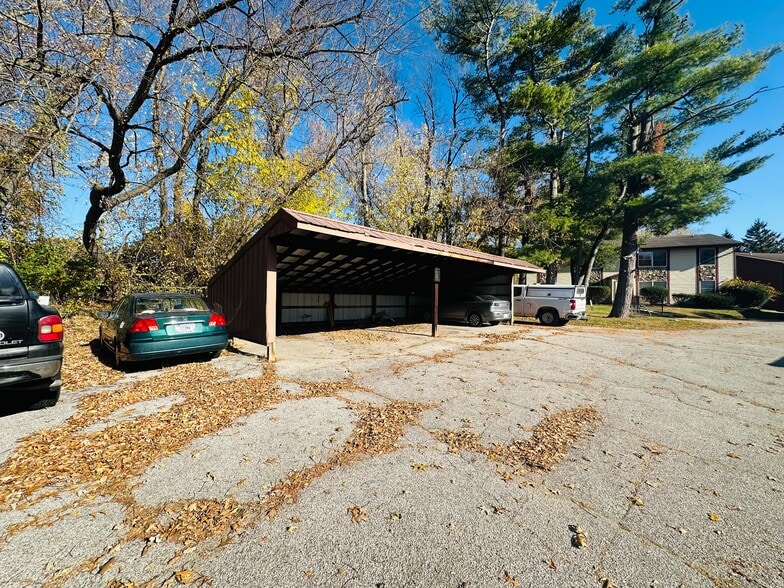 More Photos Of 215 Logan St, Valparaiso Apartments For Sale