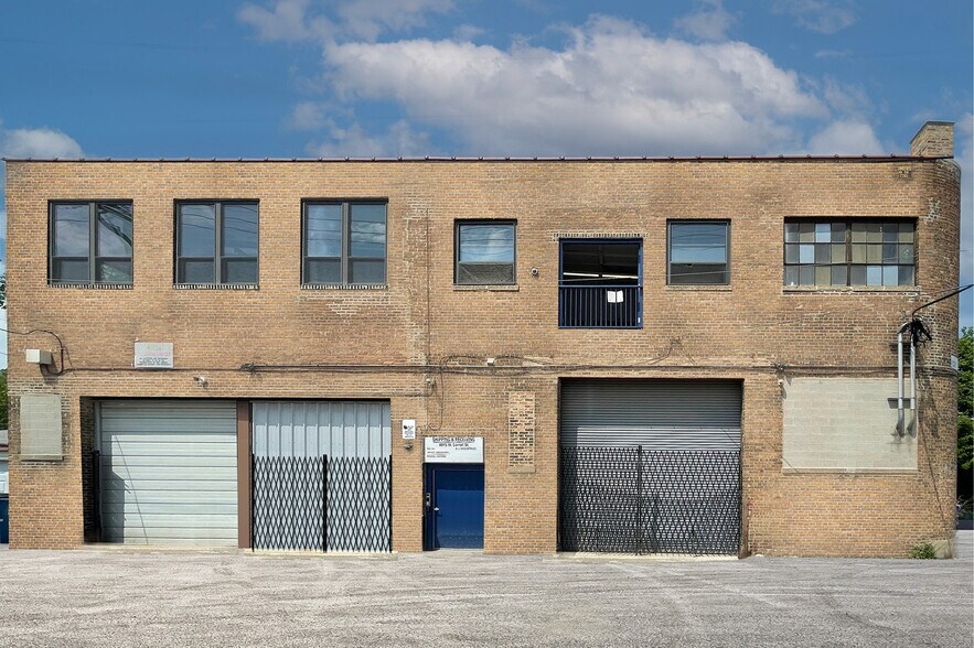 Primary Photo Of 4015 W Carroll Ave, Chicago Warehouse For Lease